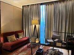 -广州天河希尔顿酒店