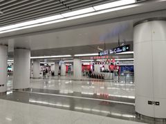 -新百广场(地铁站)