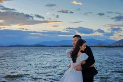 -乐默婚纱摄影工作室