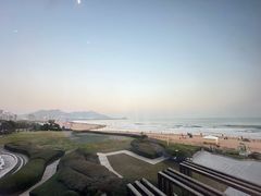 -青岛朗艺美术馆·海景咖啡