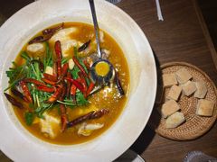 山茶油丹江大鱼头-清水亭湖北菜(大屯DT51店)