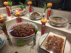 -有红鸡毛店·川菜(建设路店)