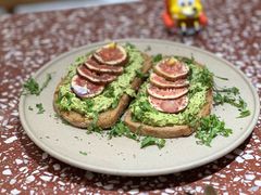 无花果手撕鸡肉tapas-Toris(LuOne凯德晶萃广场店)