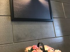 -愉肴麻辣香锅(中山路店)