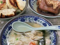 -无名氏宵夜小摊(祝家三姐妹馄饨店)