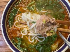 -云阿蛮云南生烫牛肉米线(奉贤路店)