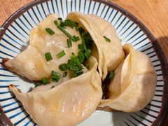 咸蛋黄鲜肉锅贴-样样体面(宝安支路店)