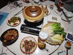 -聚汇三少·龙虾·中餐厅(莫邪路新天地店)