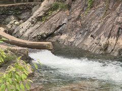 -安吉龙王山峡谷漂流