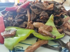 -天天向上素食餐厅(五台山店)