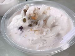 清补凉-范饭椰林川湘味海鲜·椰子鸡(三亚湾椰梦长廊店)