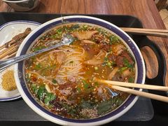 -云阿蛮云南生烫牛肉米线(奉贤路店)