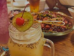 鲜榨猕猴桃-胡桃里音乐酒馆(东区店)