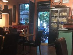 -SISTERS BAR RESTAURANT川意酒馆(嘉善老市H楼店)