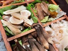 -芸鲜季·云南野生菌餐厅· 云南风物味研社(闵行店)