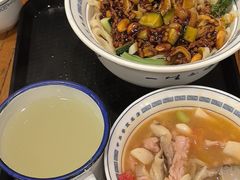 -老雒阳面馆·水席(定鼎门店)