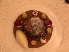 熔岩巧克力蛋糕-福楼法餐厅FLO