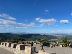 -鬼笑石后山停车场