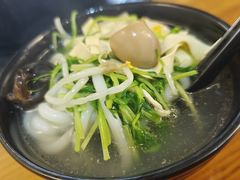 -丽虹云南过桥米线(兴工街店)