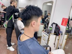 -乾健·烫染·接发SALON