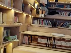 -猫的天空之城概念书店(杭州南宋御街店)