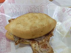 -L猪扒包(天河购书中心店)