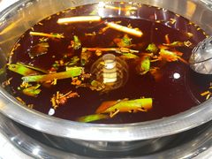 -肖肖酸萝卜鱼火锅(总店)