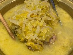 大骨头炖酸菜-关东小磨东北菜(上海长风大悦城店)
