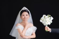-Mu慕婚纱摄影·超级工作室