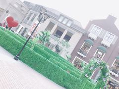 -王府井奥莱临潼小镇(临潼店)
