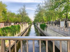 -斯多格书乡(北京大学畅春园店)