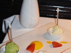 -火车头法国西餐厅