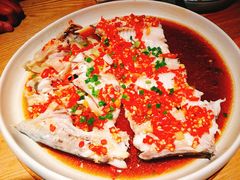 三分半钟好鱼头-湘间田舍(北仑银泰店)
