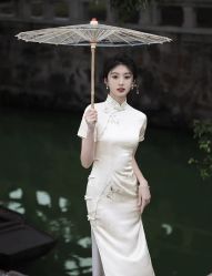 -租旗袍租礼服馆