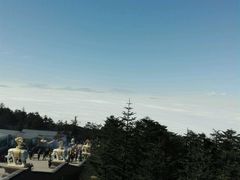 -峨嵋山金顶
