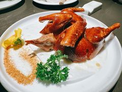 脆皮乳鸽-卤鼎记·潮汕卤水火锅饭店(北京首店)