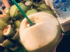 -席娜卡琳火车铁道夜市