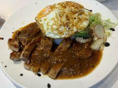 我爱吃肉双蛋黑椒带骨猪扒饭-柠檬树茶餐厅(海雅缤纷城店)