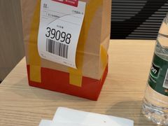 -麦当劳(深圳北站高铁店)