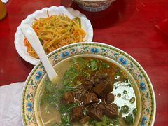 -金杨拉面王小吃面馆·牛三宝面·红烧牛肉粉