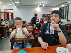 -叶存利海鲜大馅饺子(海宁路总店)
