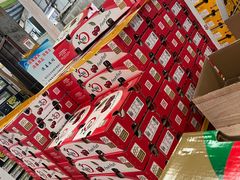 -上海龙吴水胜海发市场