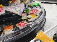 -家乐福(四元桥购物中心店)