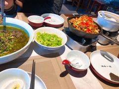 -湘西小馆(滨河路店)