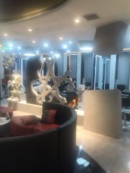 -TOP HAIR SALON
