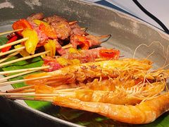 -亚洲国际大酒店·云顶阁旋转自助餐厅