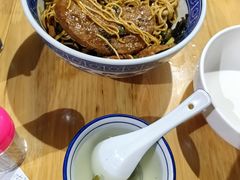 -沪西老弄堂面馆(定西路店)