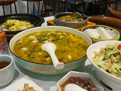 -江城小馆陕南妈妈菜·全球旅行餐厅(钟楼店)