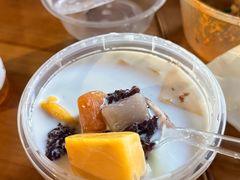椰汁紫米芒果芋圆-水牛奶皇后糖水铺(深圳总店)
