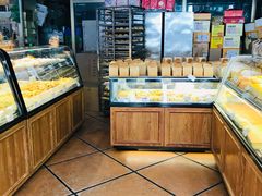 面包甜点陈列柜-赞记龙凤礼饼(广州市二宫向群宾馆店)